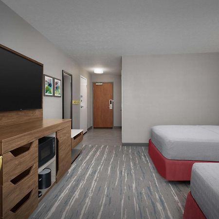 Hampton Inn Waterloo Eksteriør billede