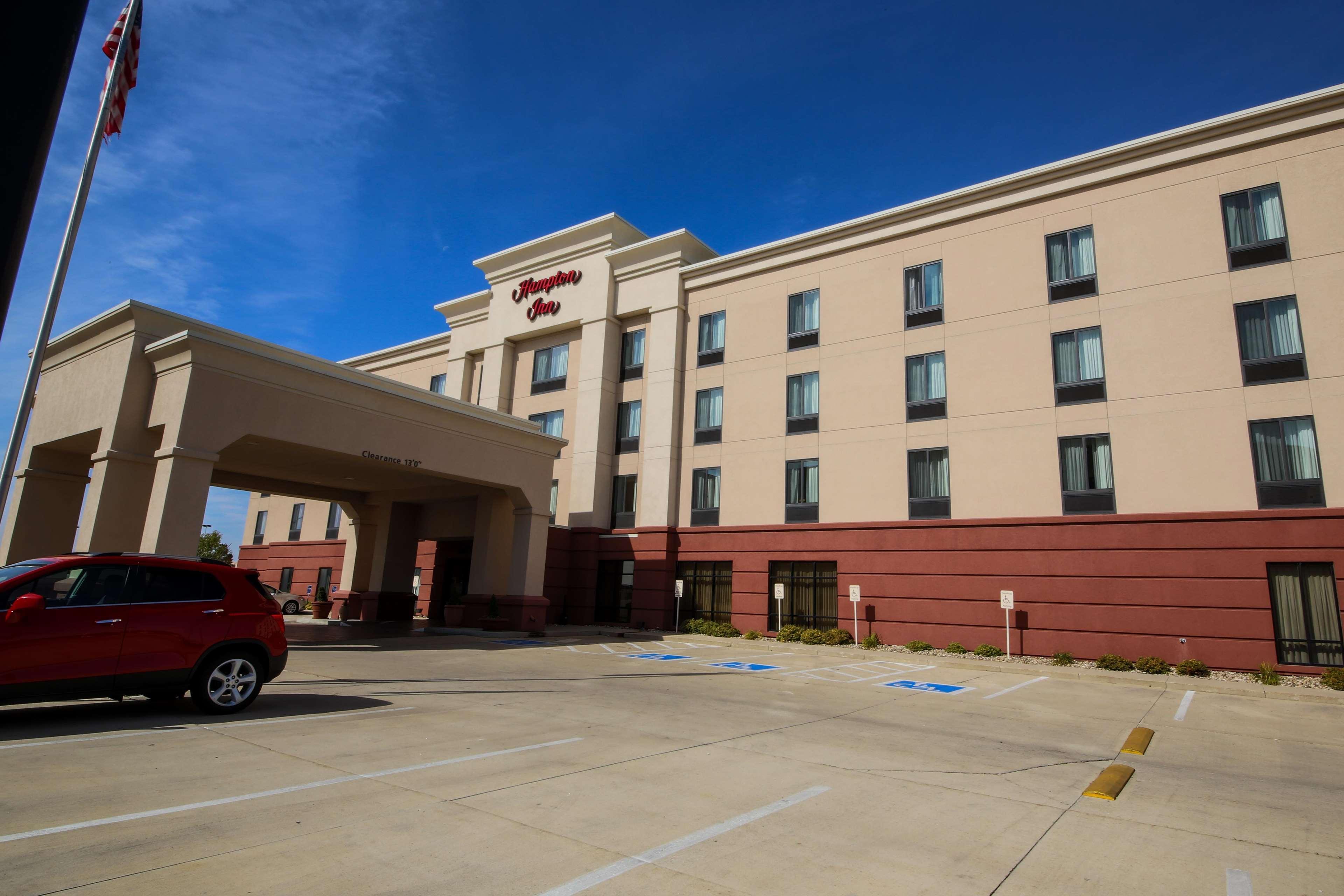 Hampton Inn Waterloo Eksteriør billede